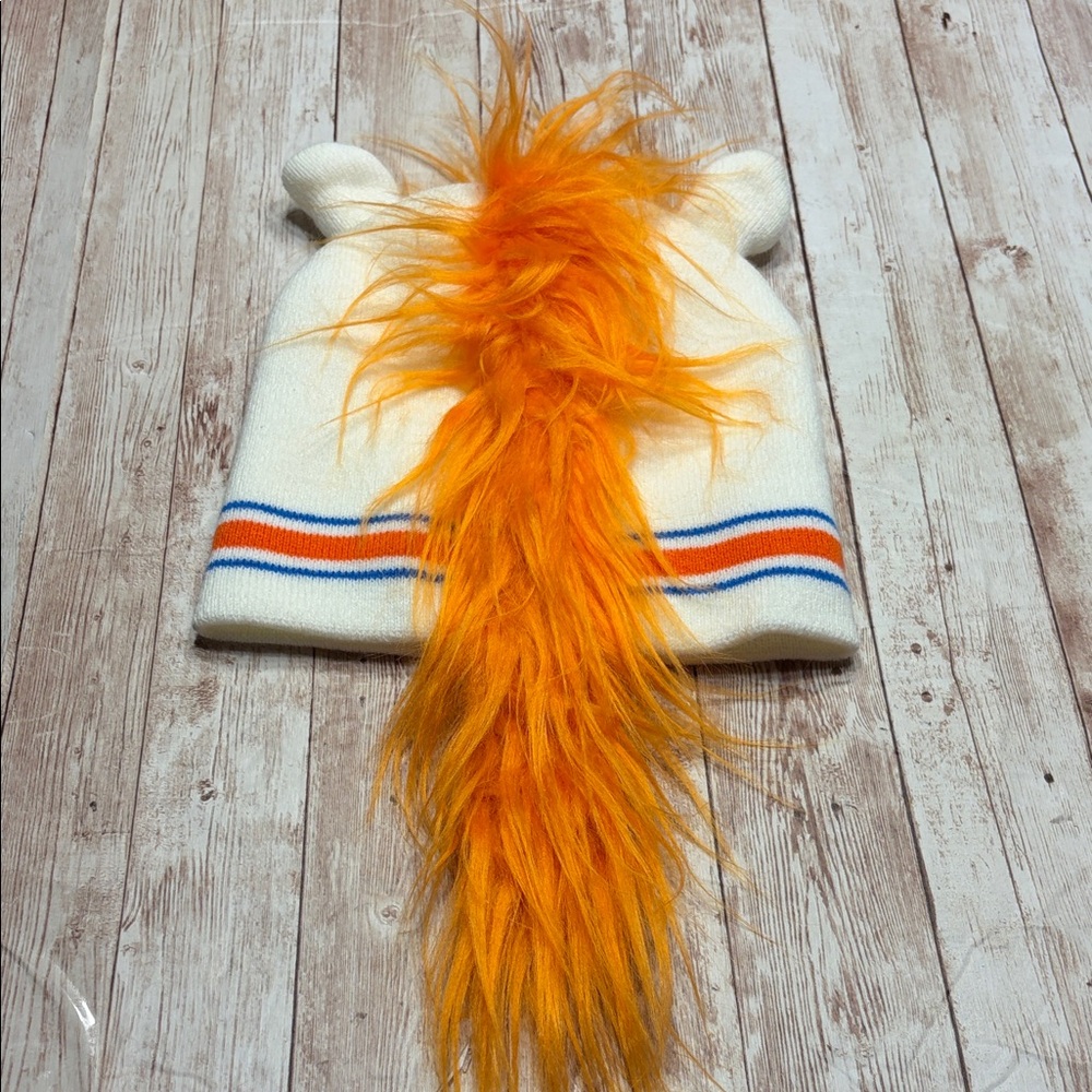 NFL Denver Broncos "Miles Mane" beanie hat - Picture 2 of 3